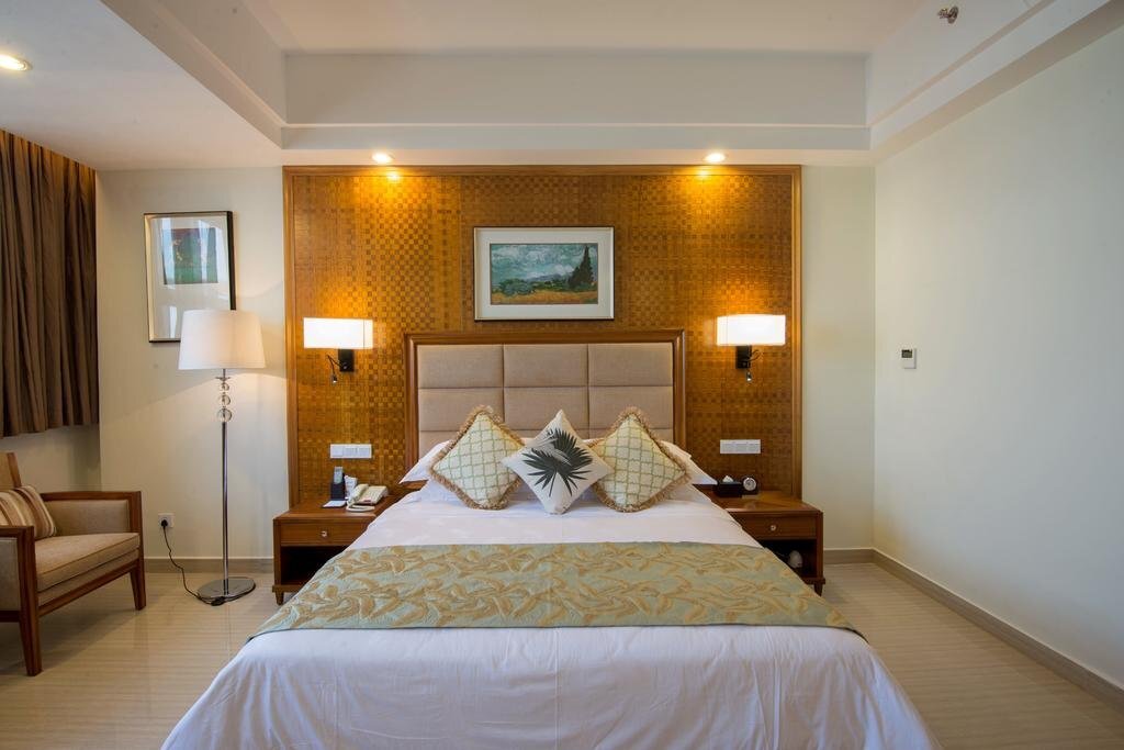 Lingao: Hainan Biguiyuanzhichun Holiday Hotel