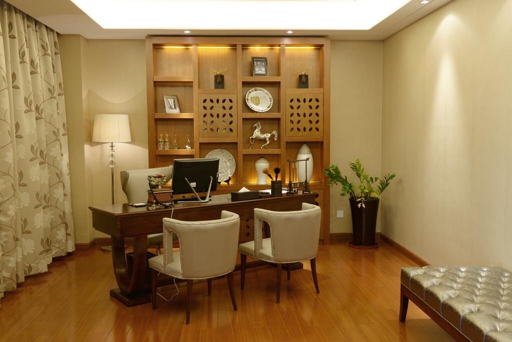 Lingao: Hainan Biguiyuanzhichun Holiday Hotel