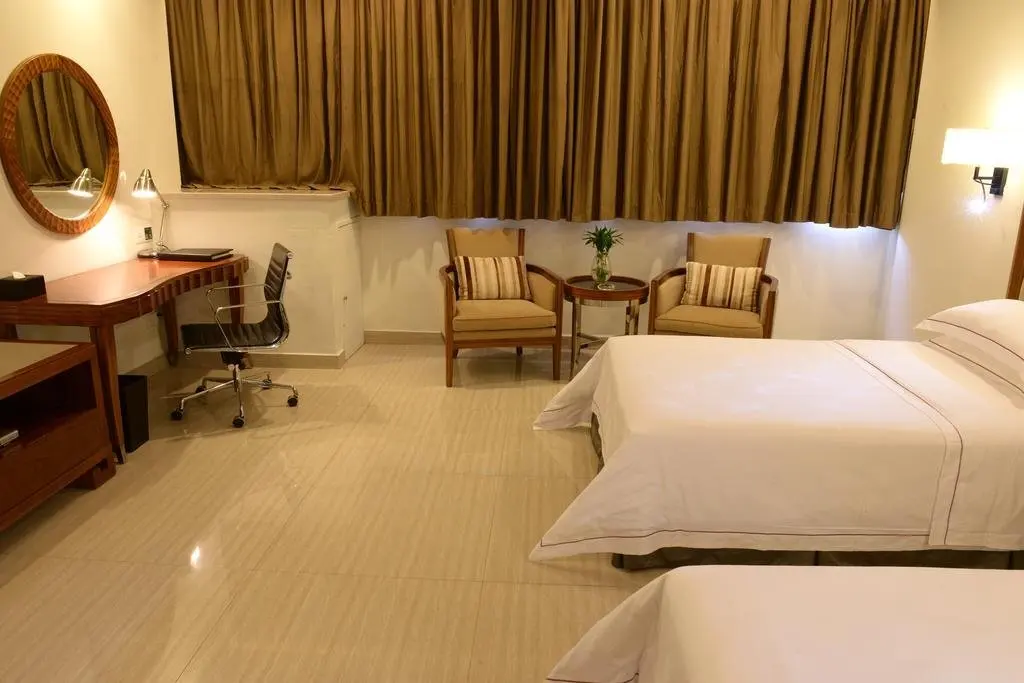 Lingao: Hainan Biguiyuanzhichun Holiday Hotel