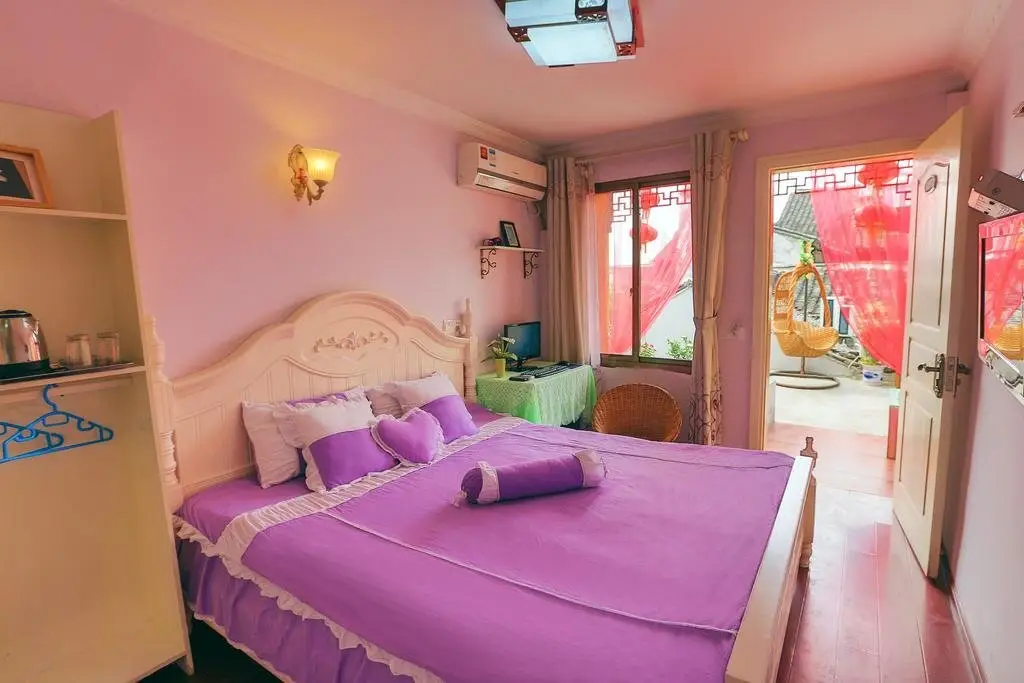 Цзясинь: Ink Painting Impression Xitang Beautiful Garden Hostel