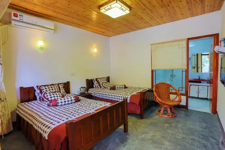 Цзясинь: Ink Painting Impression Xitang Beautiful Garden Hostel