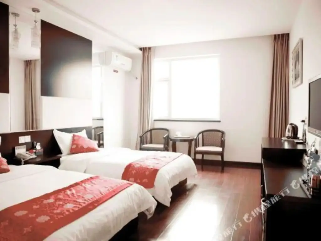 Пекин: Super 8 Beijing Xiao Tangshan Hotel