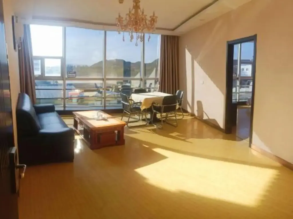 Пекин: Super 8 Beijing Xiao Tangshan Hotel
