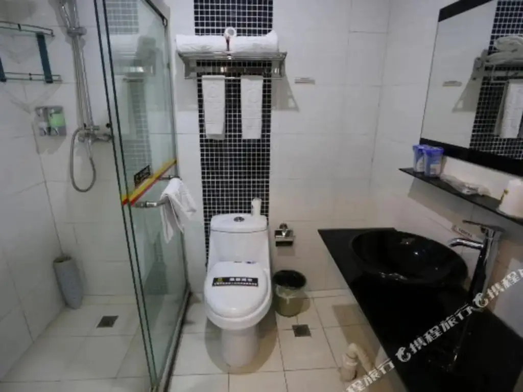 Пекин: Super 8 Beijing Xiao Tangshan Hotel