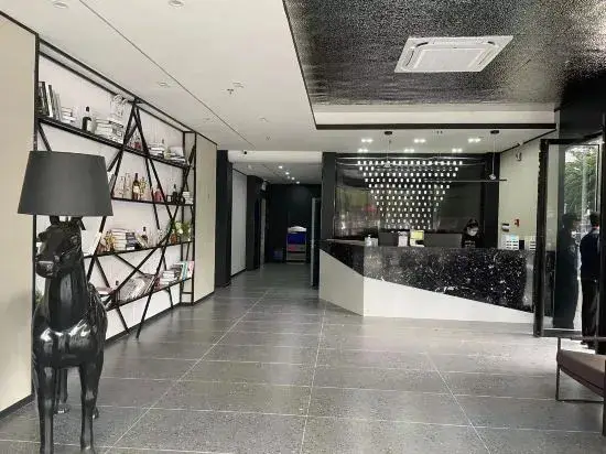Хайкоу: V8 Theme Hotel Fucheng