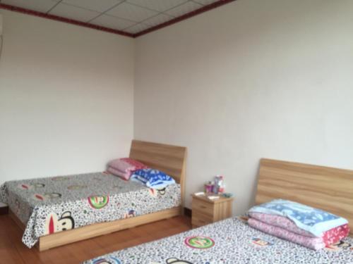 Чжунвэй: Zhongwei Shapotou Riverside Rural Guesthouse