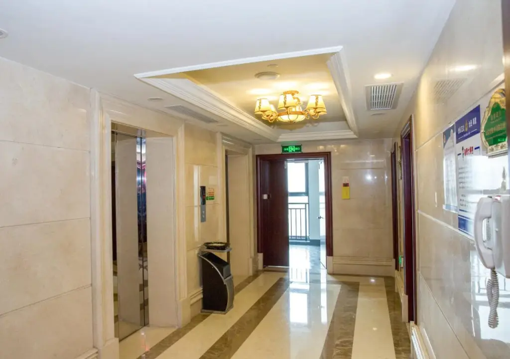 Ханчжоу: Vienna Hotel Hangzhou Xiasha