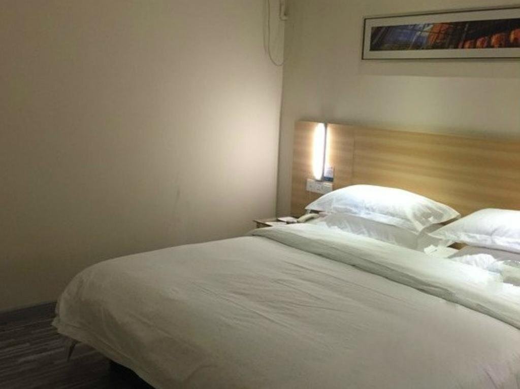 Ухань: City Comfort Inn Wuhan Huangpi