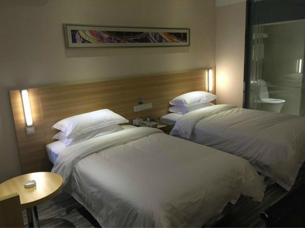 Ухань: City Comfort Inn Wuhan Huangpi
