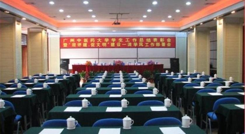 Гуанчжоу: Wanfeng Hotspring Hotel