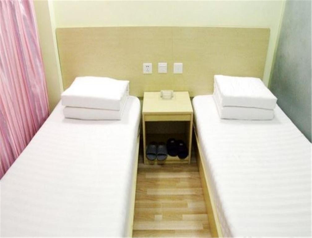 Циндао: Qingdao Zhimeijia Hotel