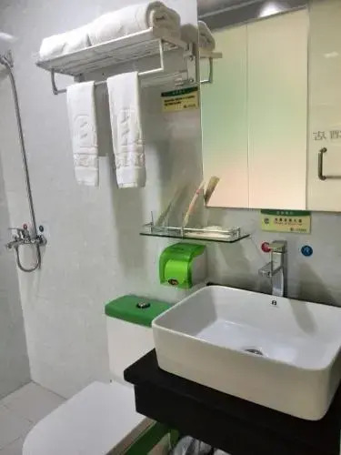 Дунгуань: 8 Inns Dalang Songfo Road Branch