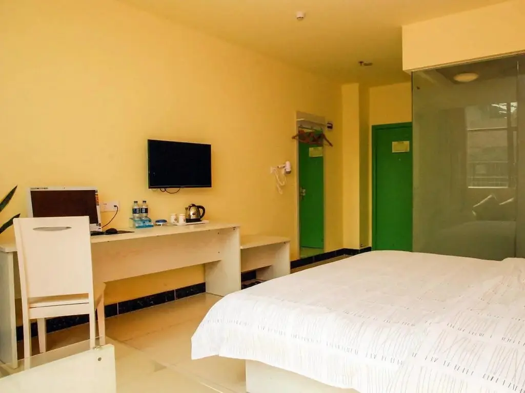 Дунгуань: 8 Inns Dongguan Shijie Branch