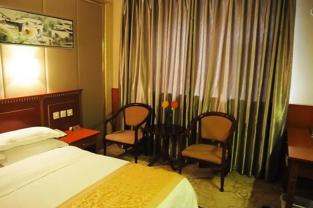 Пекин: Karamay Xuelian Hotel