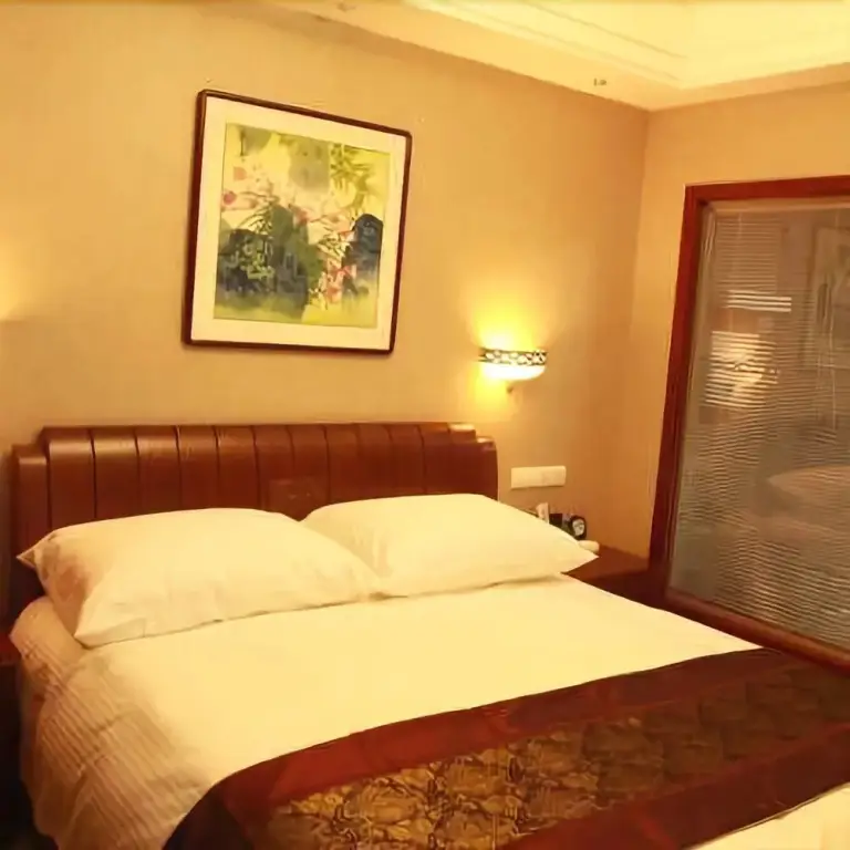 Циньхуандао: Qinhai Hotel