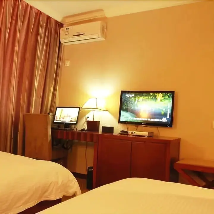 Циньхуандао: Qinhai Hotel