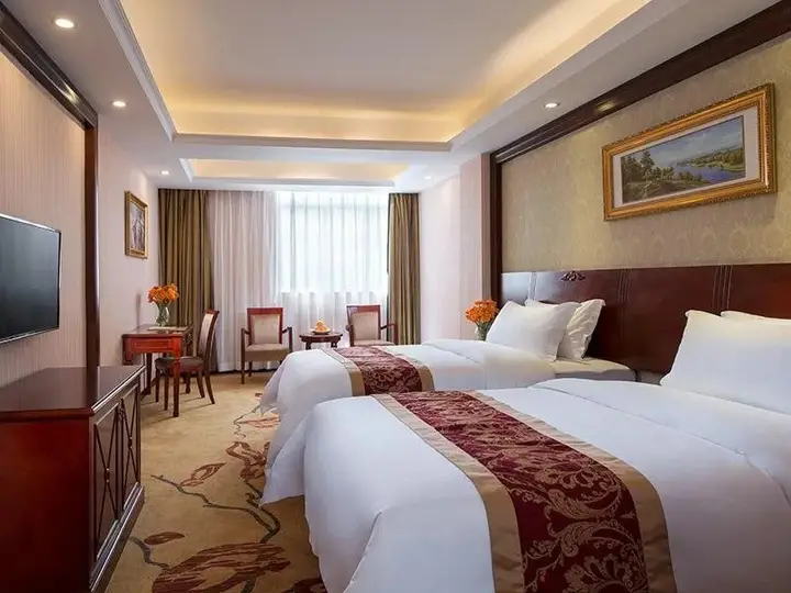 Гуанчжоу: Vienna Hotel Guangzhou Baiyun Street Yunbao