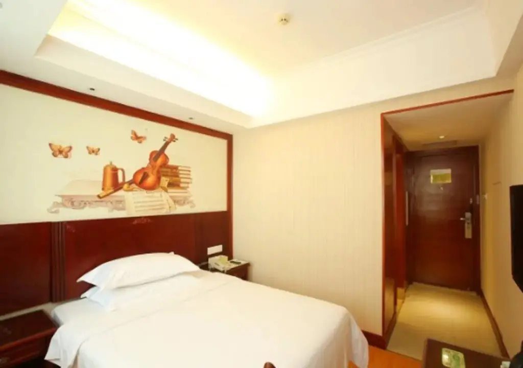Гуанчжоу: Vienna International Hotel Guangzhou Railway Station