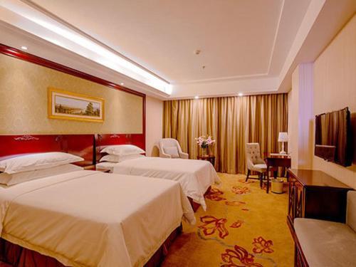 Шэньчжэнь: Vienna 3 Best Hotel Shenzhen Guanlan Golf