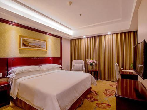 Шэньчжэнь: Vienna 3 Best Hotel Shenzhen Guanlan Golf