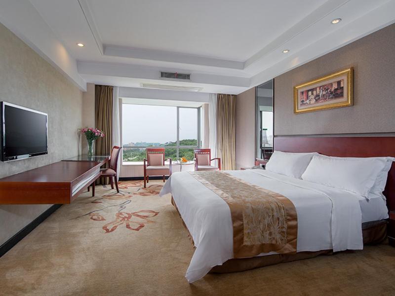 Дунгуань: Vienna Hotel - Dongguan