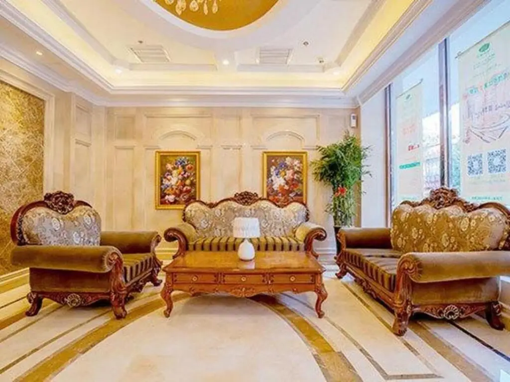 Дунгуань: Vienna 3 Best Hotel Dongguan Liaobu