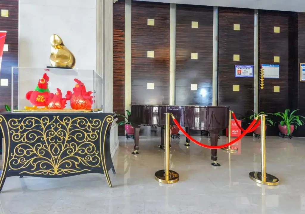 Шэньчжэнь: Vienna International Hotel Shenzhen Huanan City Store