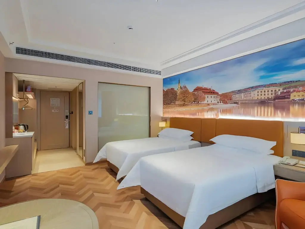 Шэньчжэнь: ViennaHotel Shenzhen Aiguo Road