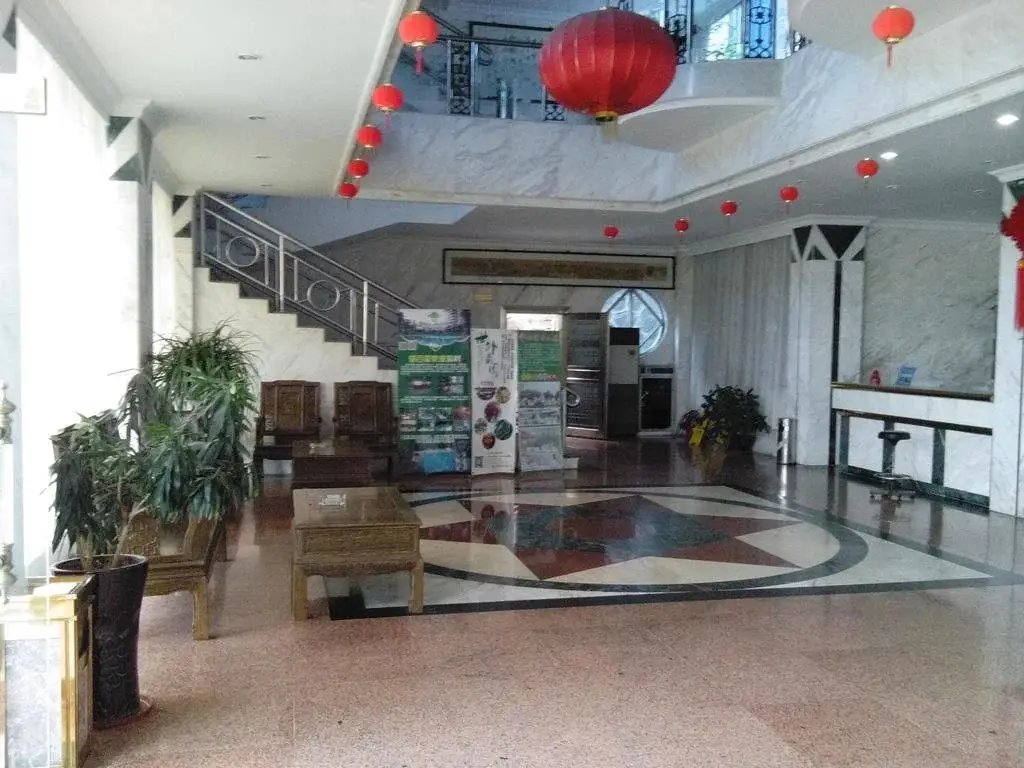Cong Hua Jing Quan Hotel — фото 1