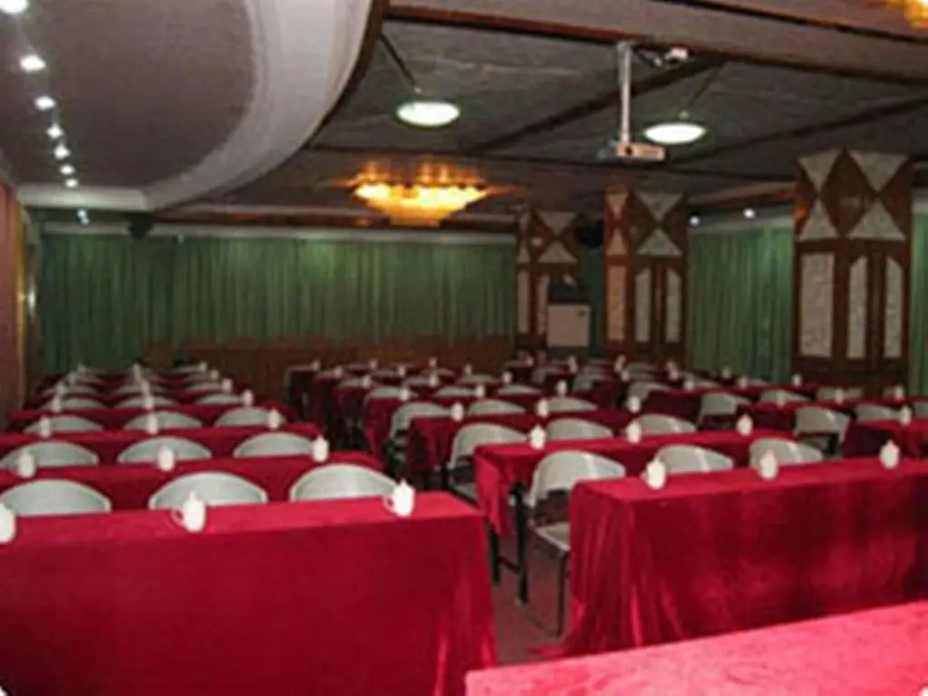 Гуанчжоу: Cong Hua Jing Quan Hotel