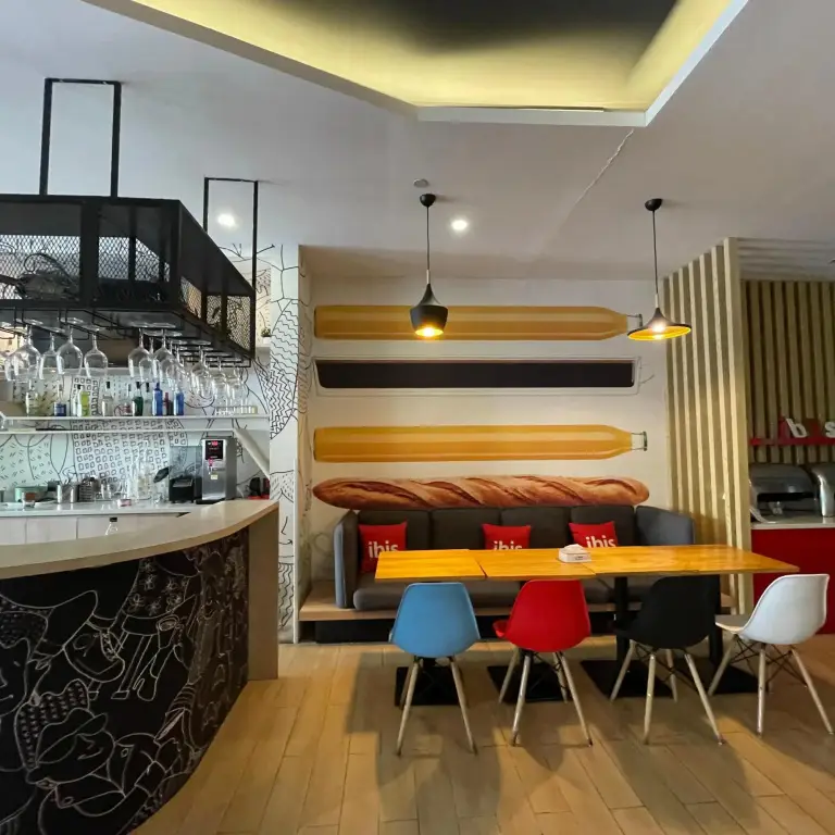 Тяньцзинь: Elan Hotel Tianjin Railway Station