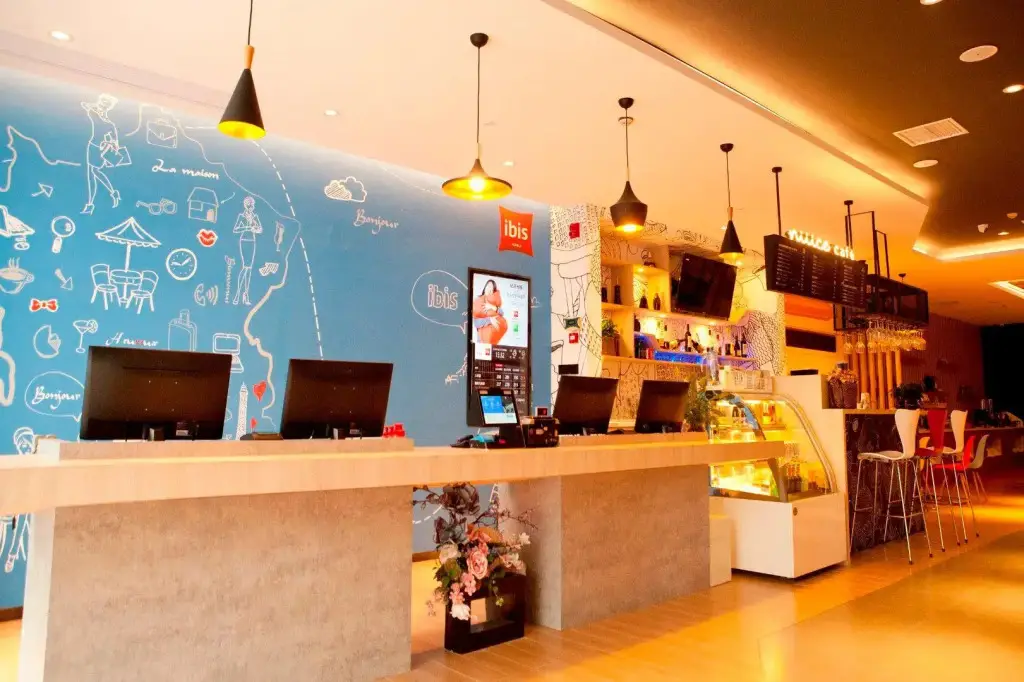 Тяньцзинь: Elan Hotel Tianjin Railway Station
