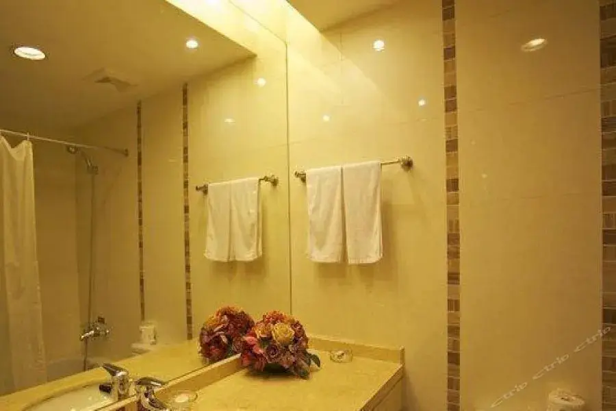 Шанхай: Yue Hotel