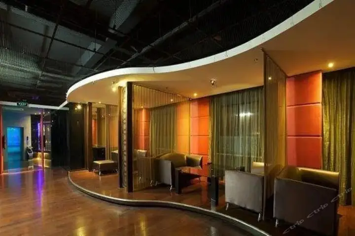 Шанхай: Yue Hotel