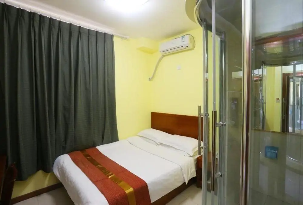 Циндао: Qingdao Peninsula Star Business Hotel