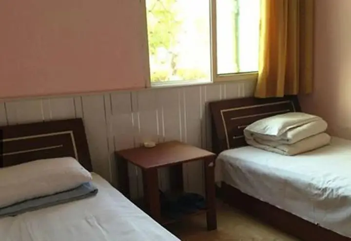 Циндао: Qingdao Runzhisheng Hotel