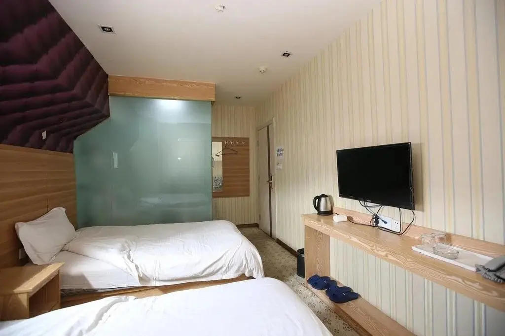 Чжэнчжоу: Youth Star Express Hotel