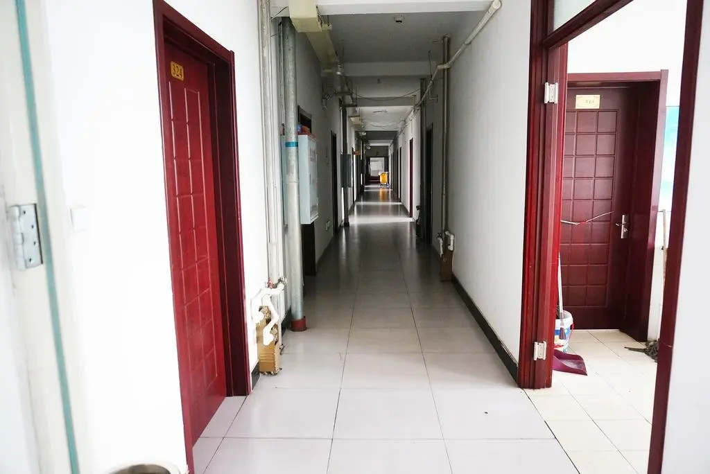 Хулун-Буир: Yaju Guo'an Hotel