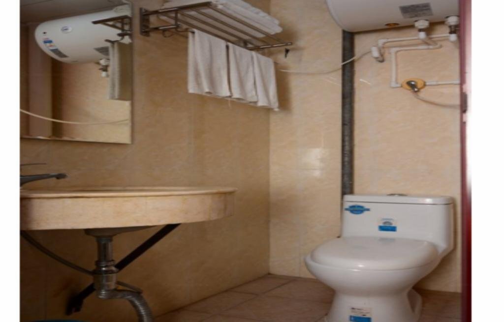 Пекин: Millennium Youth Hotel
