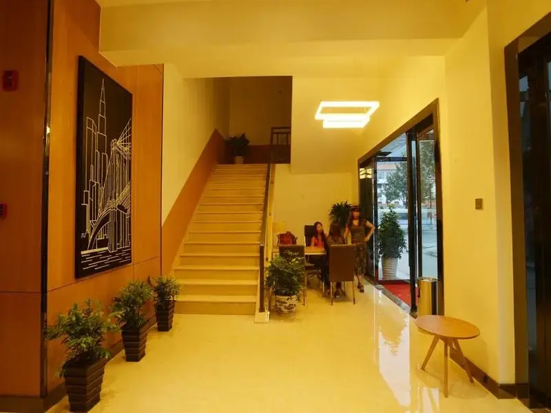 Чжанцзяцзе: Thank You 99 Hotel Wulingyuan Scenic