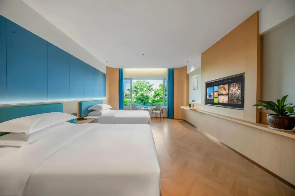 Чжунвэй: Xinhuan International Hotel