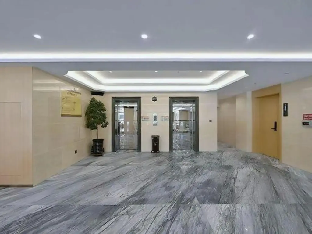 Чжунвэй: Xinhuan International Hotel