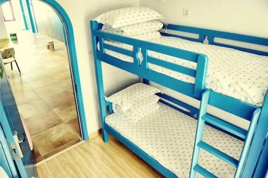 Далянь: Gap Year By the Sea Youth Hostel