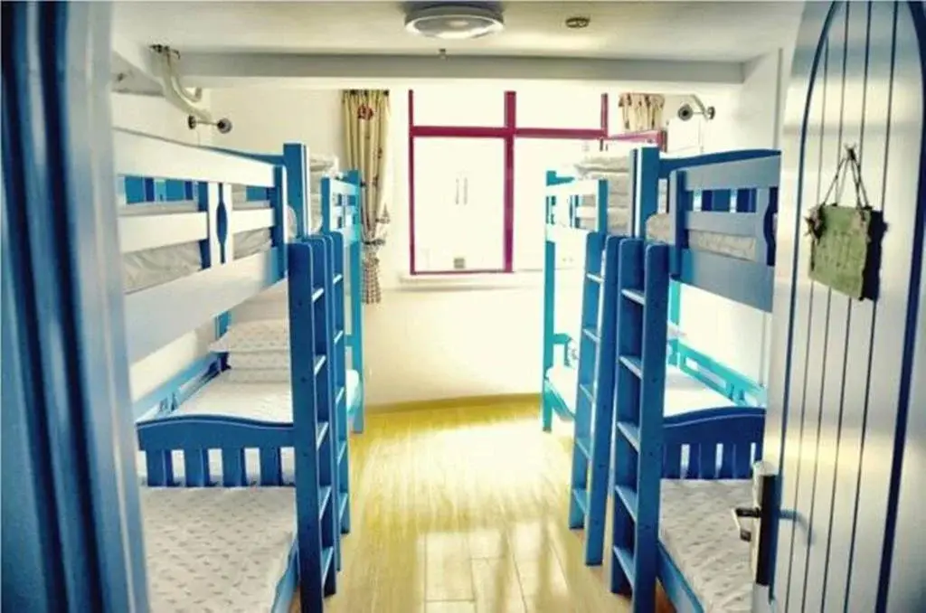 Далянь: Gap Year By the Sea Youth Hostel