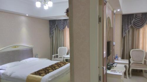Куньмин: Kunming Baolilai Hotel Changshui Airport Branch