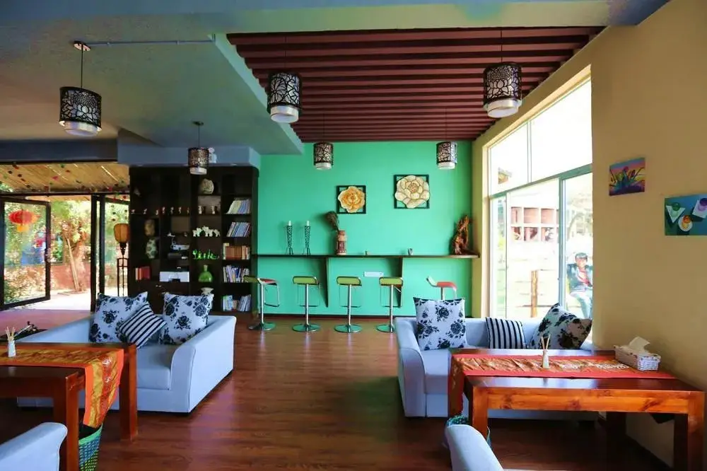Дали: Tai'aili Sea View Inn