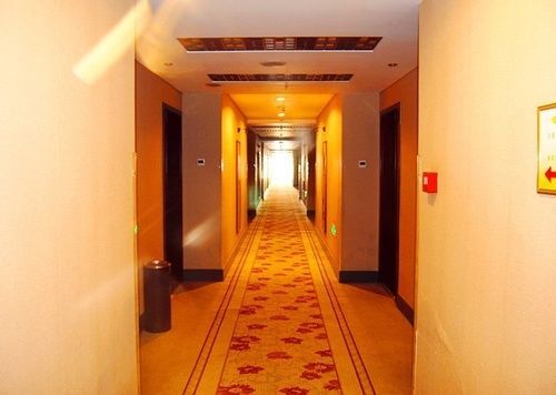 Линьи: Linyi Xizhi Hotel