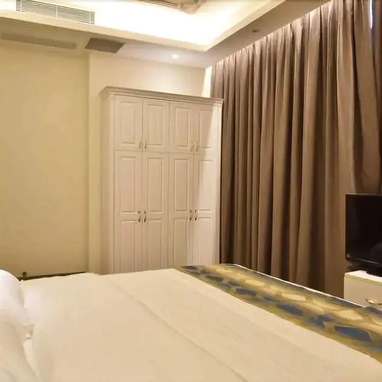 Чжухай: Romantic Coast Theme Hotel (Zhuhai Jiuzhou Port Wharf Haibin Yuchang)