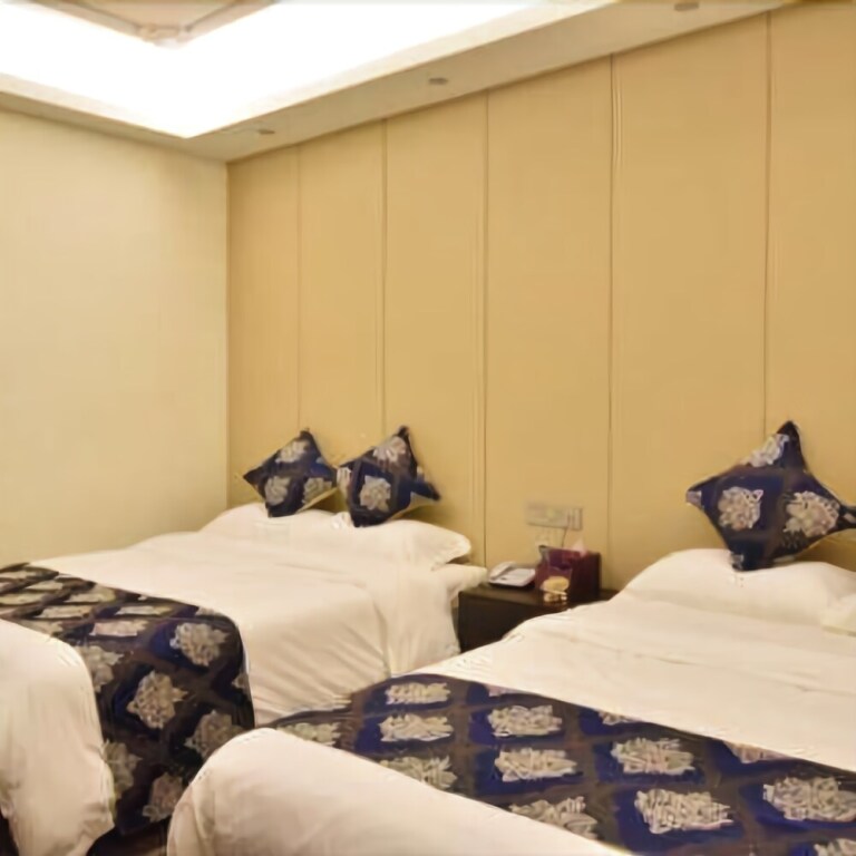 Чжухай: Romantic Coast Theme Hotel (Zhuhai Jiuzhou Port Wharf Haibin Yuchang)