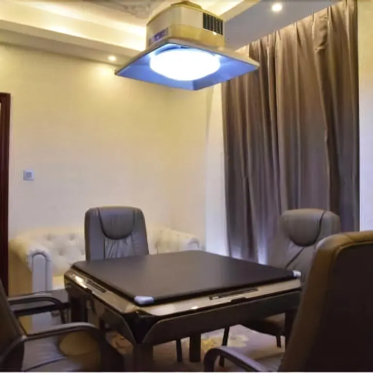Чжухай: Romantic Coast Theme Hotel (Zhuhai Jiuzhou Port Wharf Haibin Yuchang)